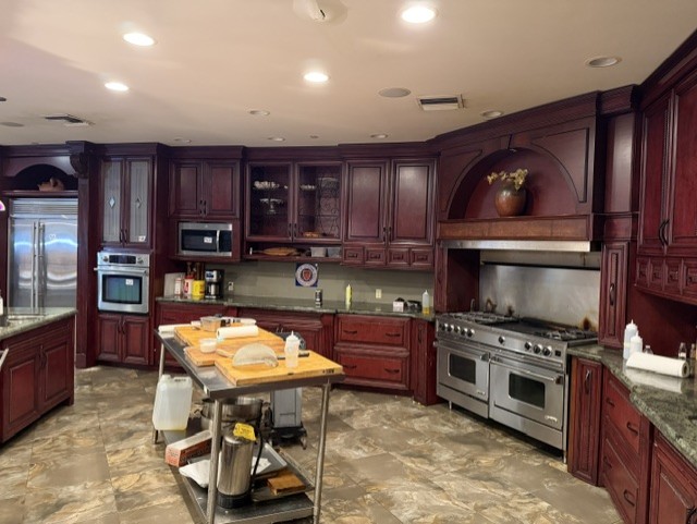 Hugh’s Catering – DOWNSIZING Part 2